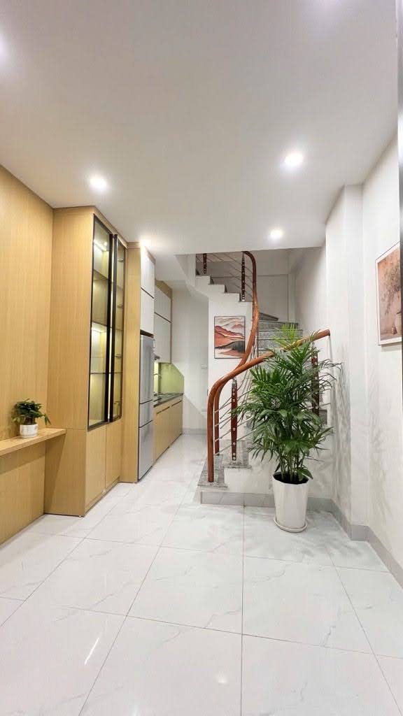 bán nhanh nhà phân lô phố Ngô Quyền 5 tầng nội thất đầy đủ 20m ô tô đỗ giá 5 tỷ